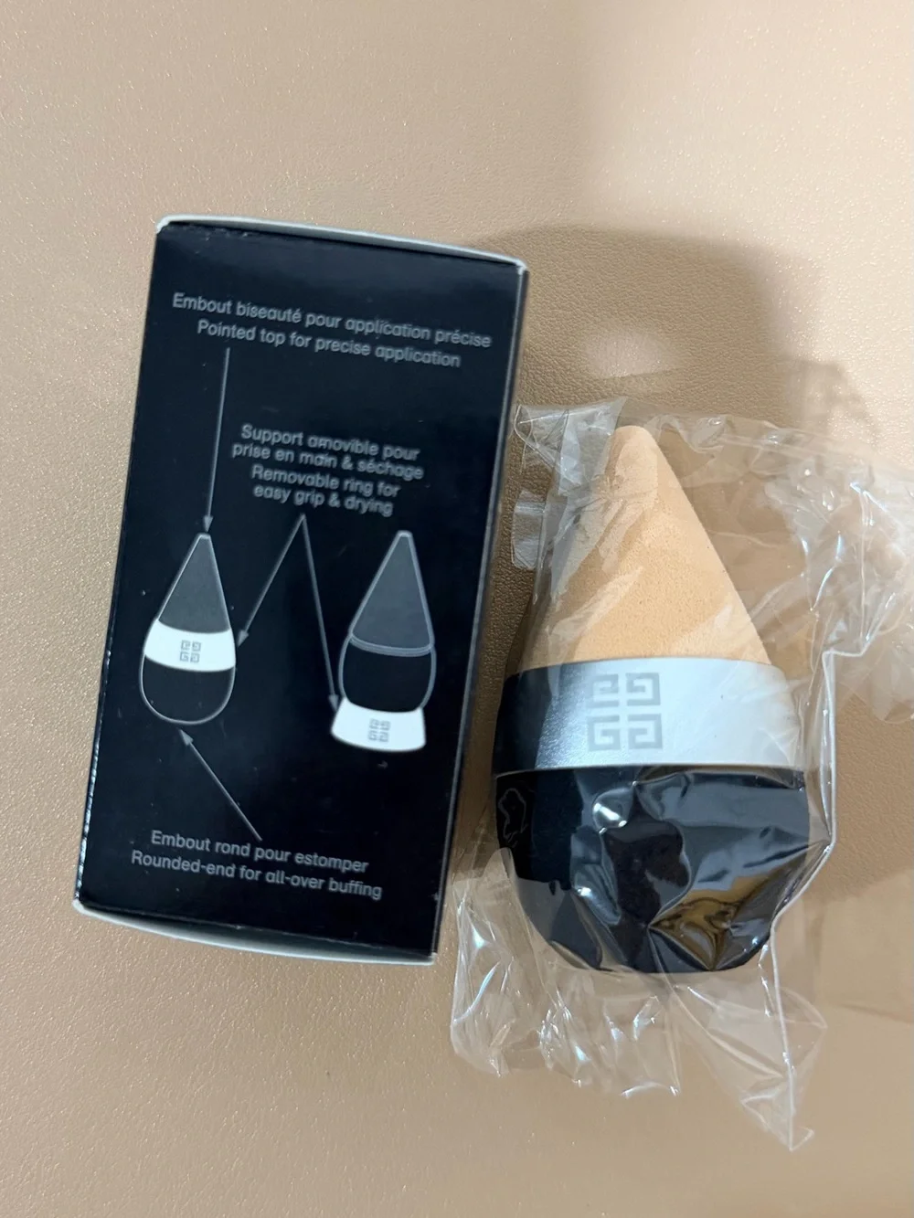 Givenchy Prisme Libre Complexion Sponge